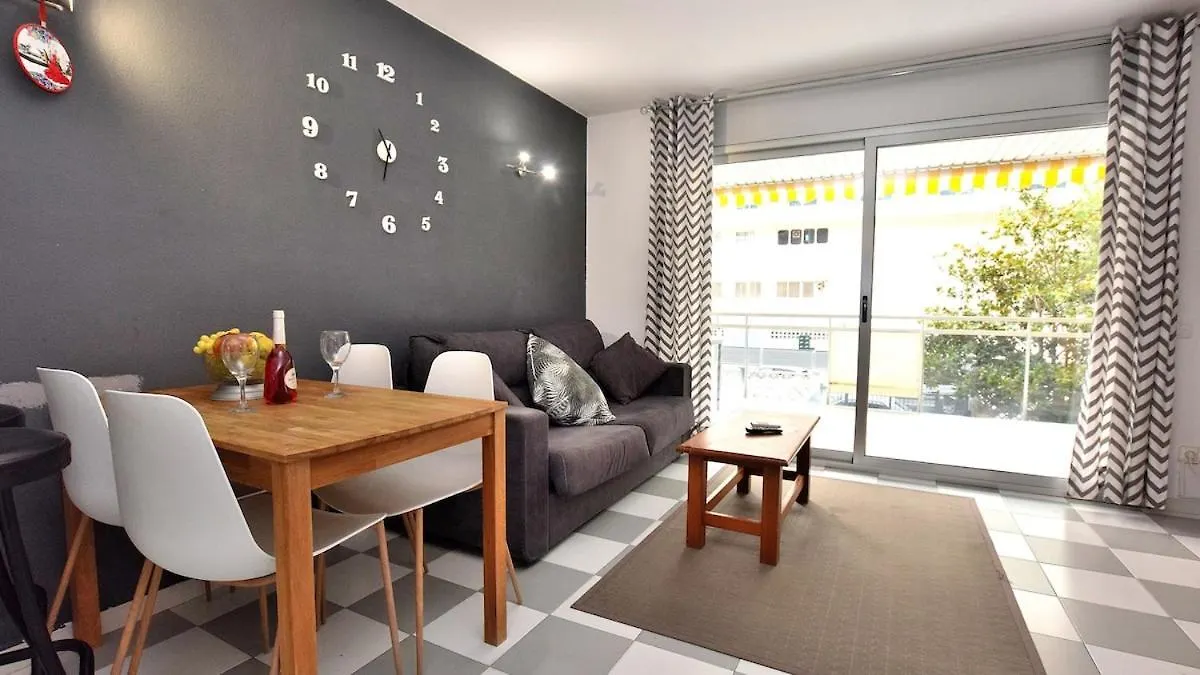 Apartamento Montblanc Salou 0*,